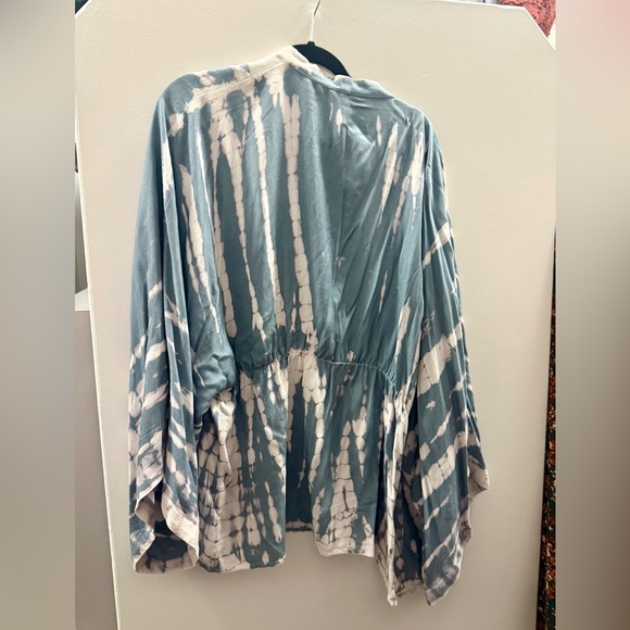 NWT tie dye kimono.. - Picture 4 of 4